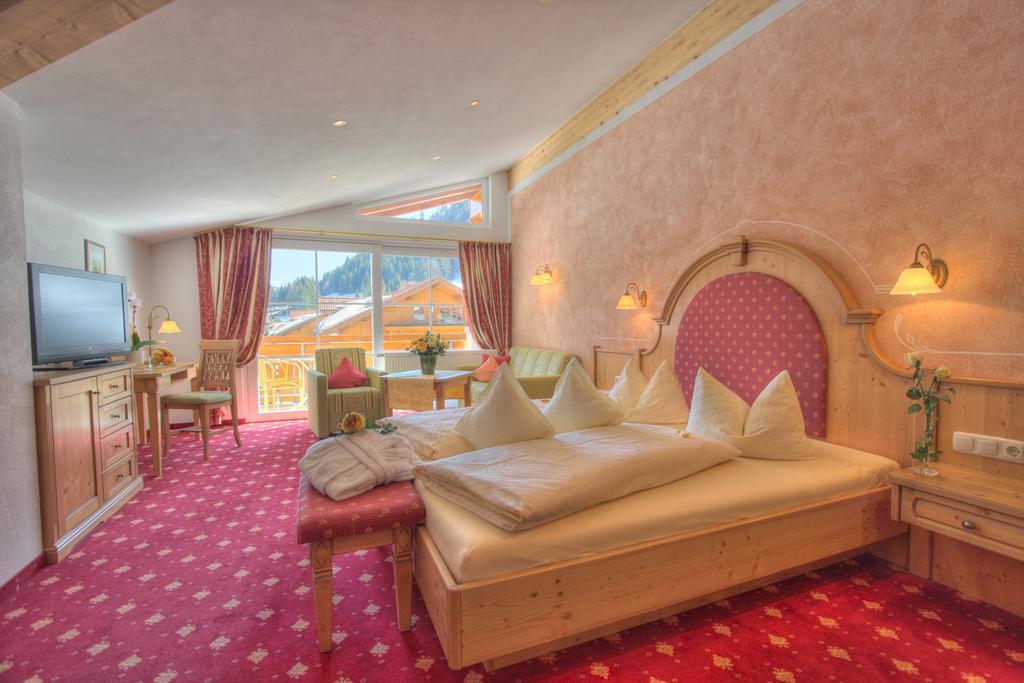 Landhotel Berghof Bad Hindelang Quarto foto