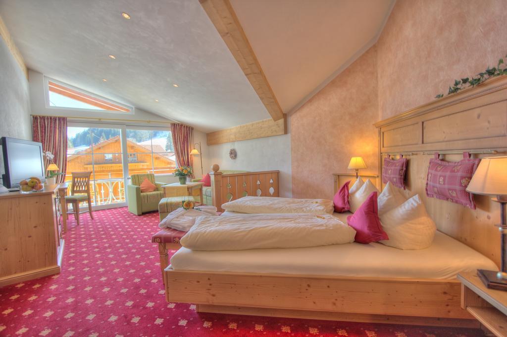 Landhotel Berghof Bad Hindelang Quarto foto